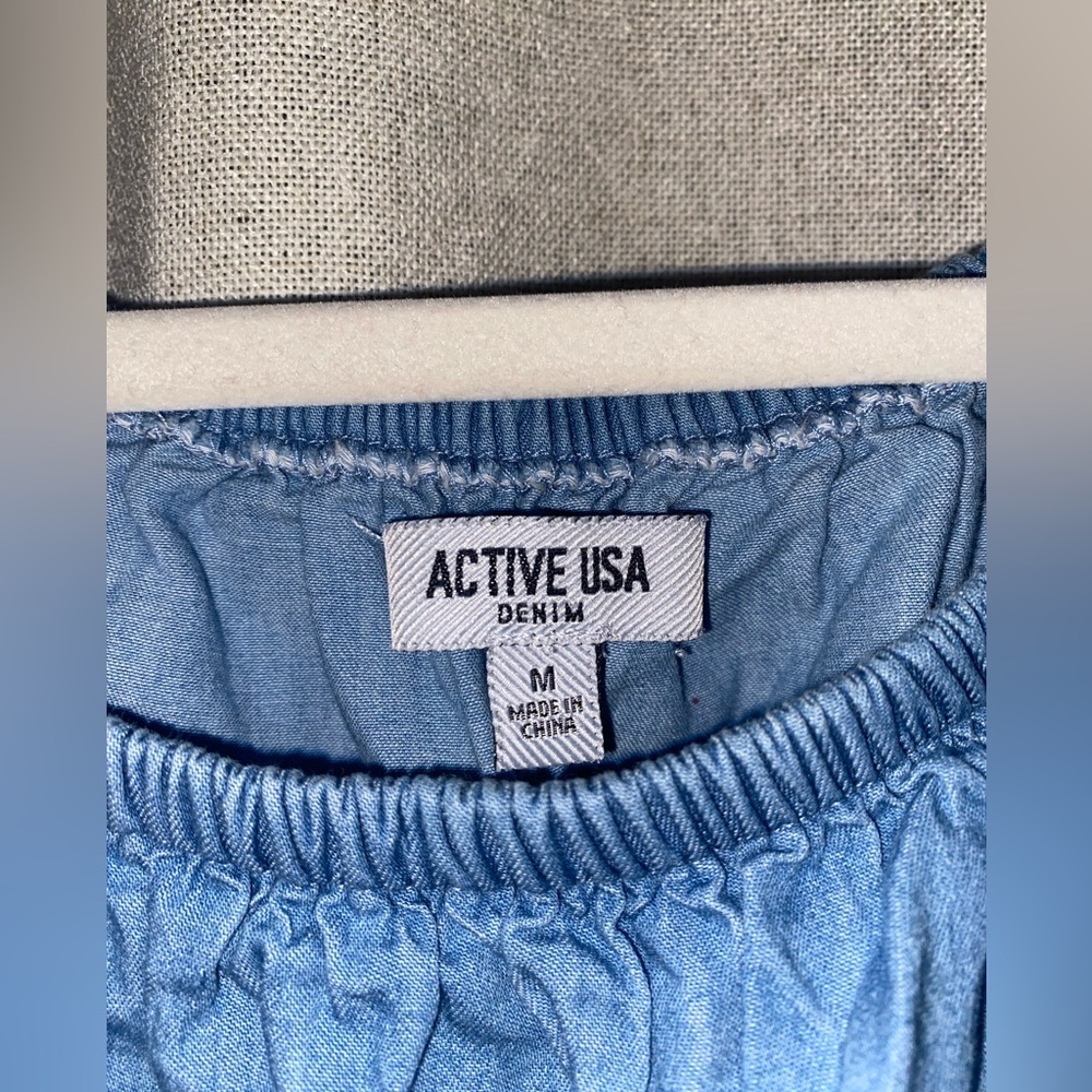 Active USA cropped, off-the-shoulder blouse - Picture 2 of 3